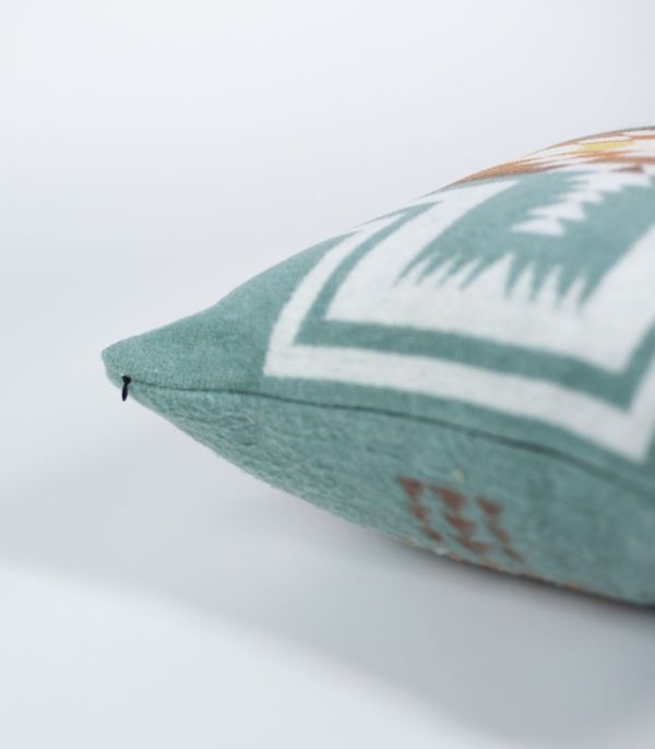 Blankets of the world Bed Multi  (Cushion Cherokee jade - Cherkokee jade ) - Victor & Camille Destelbergen