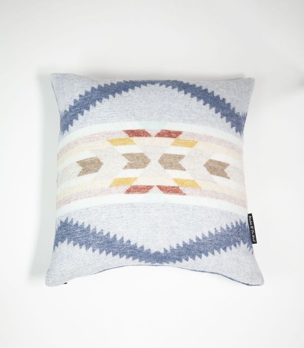 Blankets of the world Bed Multi  (Cushion Mapu blue - Mapu blue) - Victor & Camille Destelbergen