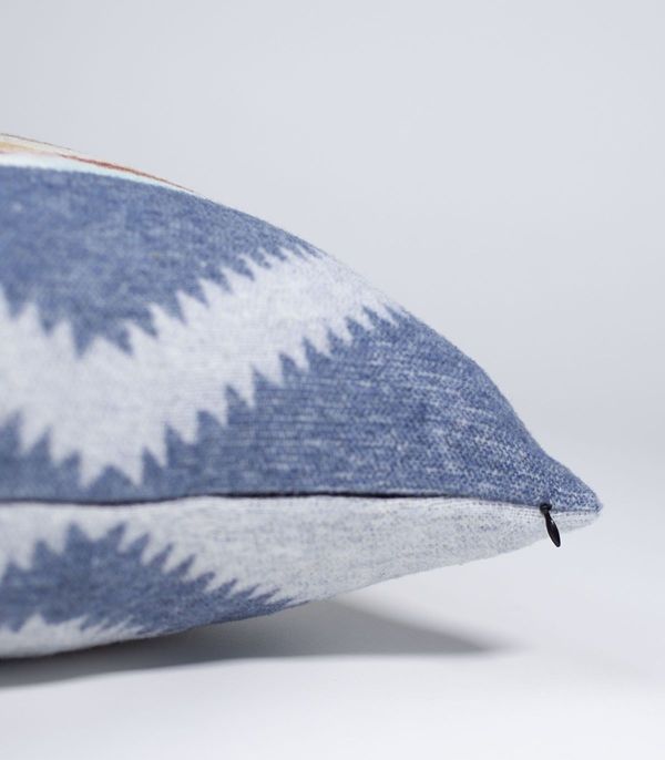 Blankets of the world Bed Multi  (Cushion Mapu blue - Mapu blue) - Victor & Camille Destelbergen