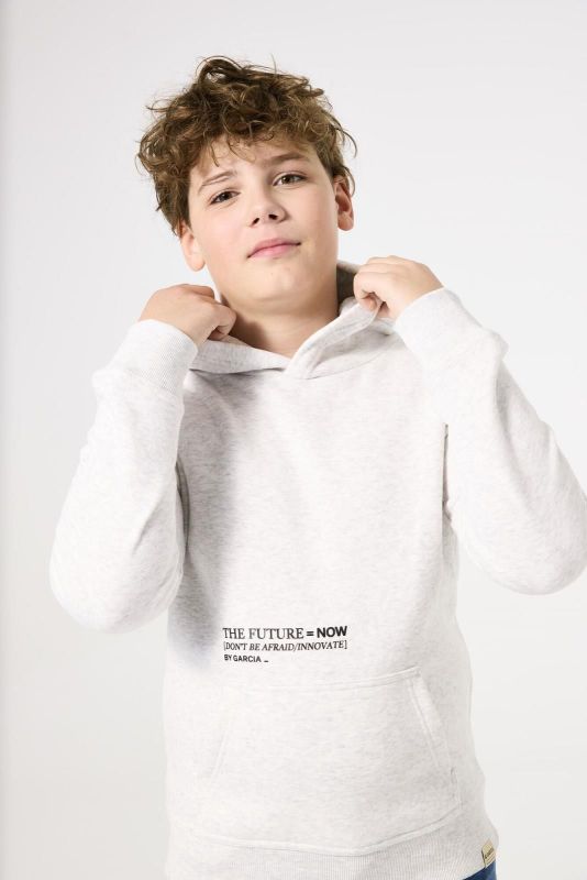 Garcia Hoodie Wit jongens (Hoodie inovation white melee - T43661-625) - Victor & Camille Destelbergen