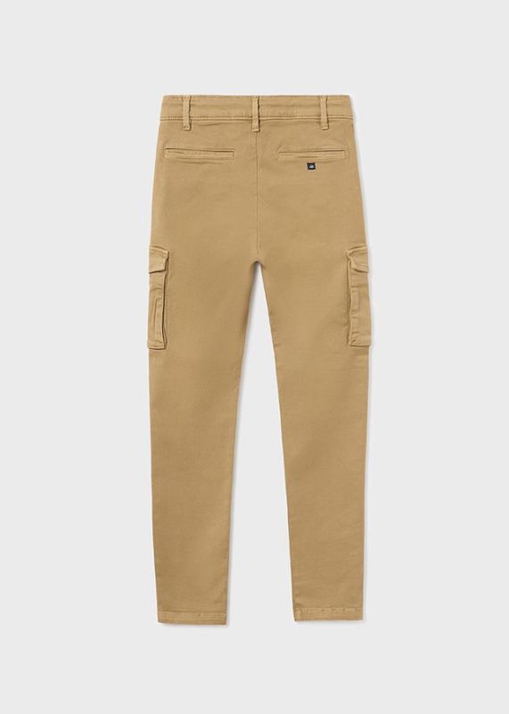 Mayoral Broek Beige jongens (Slim cargo pants walnut - 7523-073) - Victor & Camille Destelbergen