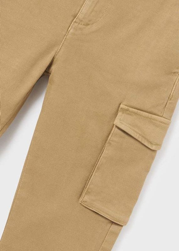 Mayoral Broek Beige jongens (Slim cargo pants walnut - 7523-073) - Victor & Camille Destelbergen